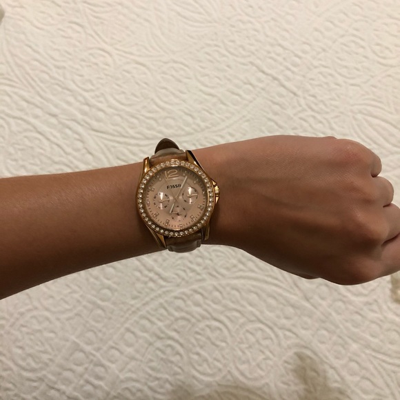 Fossil Watch Women’s - Picture 1 of 5